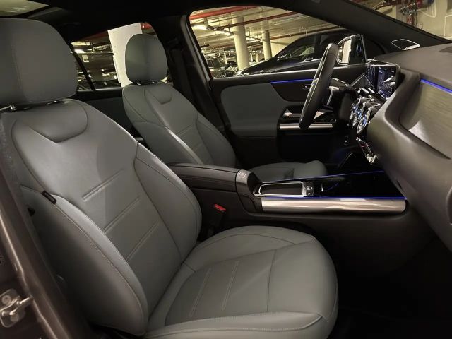 Mercedes-Benz GLA 250 4MATIC AMG Line