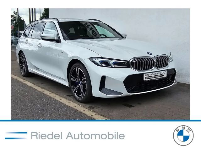BMW 330 330e M-Sport Touring