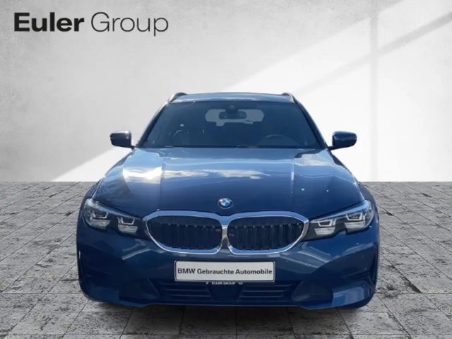 BMW 320 320d Touring xDrive