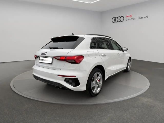 Audi A3 45 TFSI Hybride S-Line Sedan