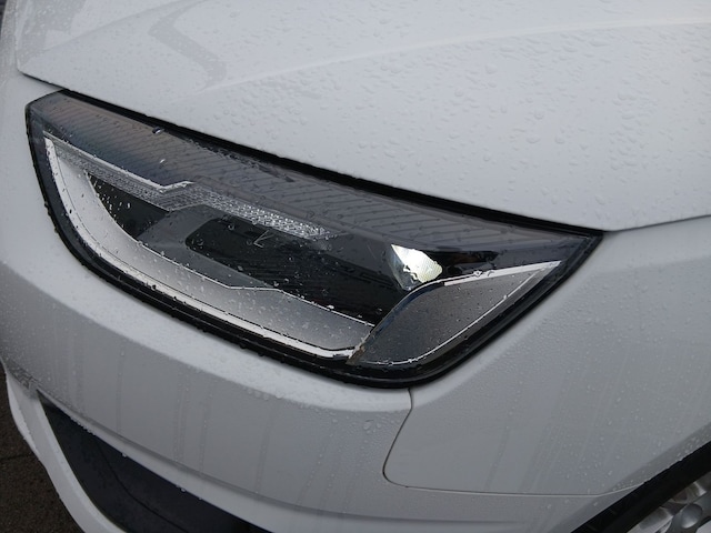 Audi A4 40 TFSI Avant S-Tronic