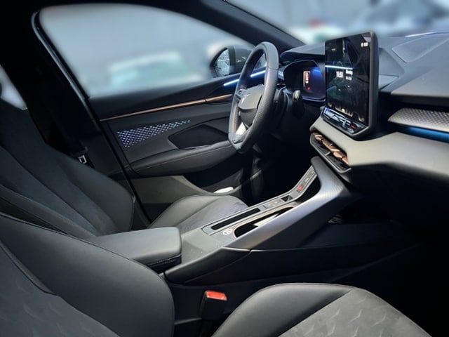 Cupra Terramar 1.5eTSI 110kW (150PS)*AHK*DSG*Travel-Ass.*SHZ*GJR*Memory*360°*Head-Up*Navi*