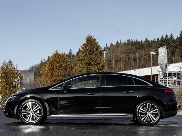 Mercedes-Benz EQE 300 Sedan