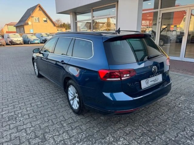Volkswagen Passat 1.5 TSI Business DSG Variant