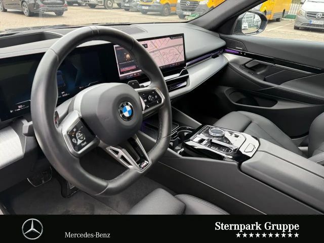 BMW 520 520d M-Sport Sedan