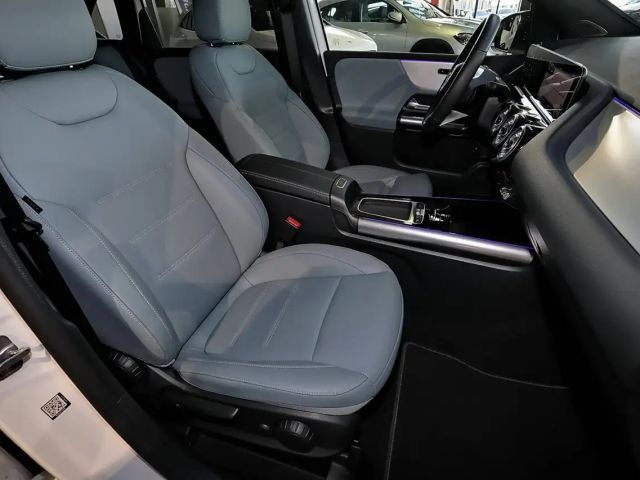 Mercedes-Benz B 200 TOTWINKEL+KAMERA+DISTRONIC+KEYLESS+LED+18"