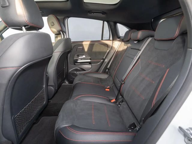 Mercedes-Benz EQA 300 4MATIC