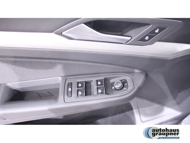 Volkswagen Golf 1.0 TSI Golf VIII Life