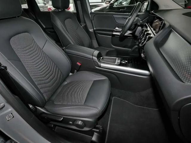 Mercedes-Benz B 200 Progressive