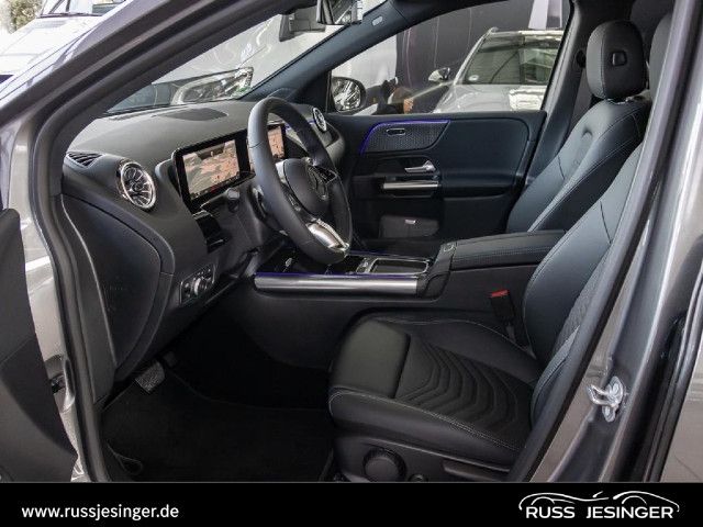 Mercedes-Benz B 220 4MATIC Sedan