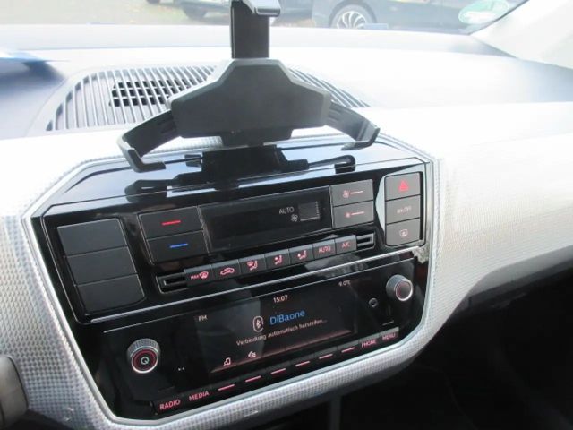 Volkswagen e-up! Style