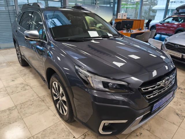 Subaru Outback 2.5i Platinum |LED | Navi