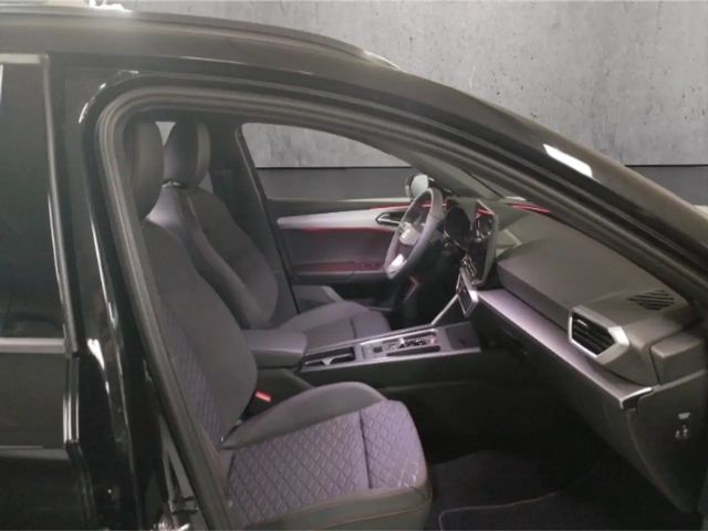 Seat Leon 2.0 TDI Black FR-lijn Sportstourer