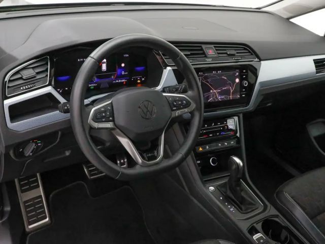 Volkswagen Touran 1.5 TSI DSG