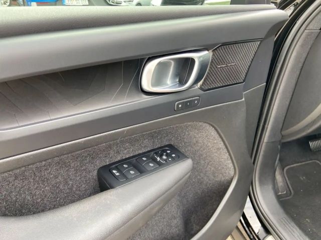 Volvo XC40 Dark Plus Recharge T5