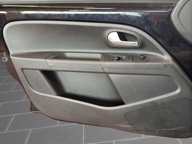 Volkswagen e-up! Plus Style