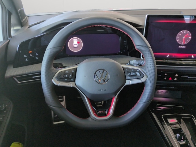 Volkswagen Golf 2.0 TSI DSG Golf VIII