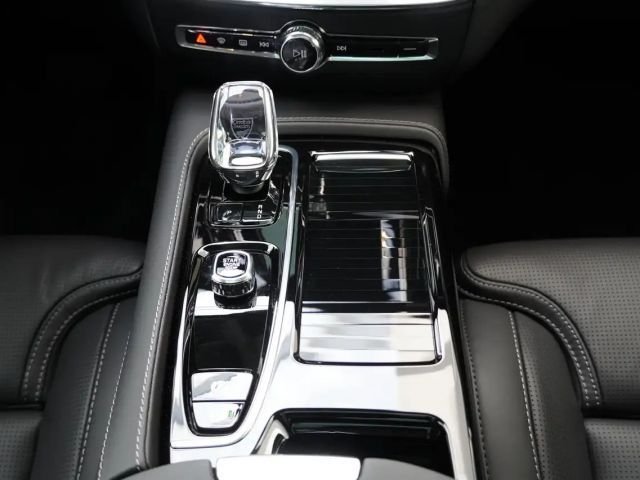 Volvo V60 AWD Plus T6