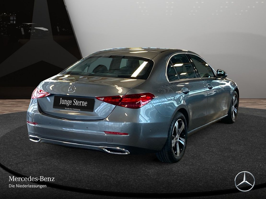 Mercedes-Benz C 180 AVANTGARDE Sedan