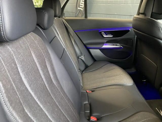 Mercedes-Benz E 200 AVANTGARDE Estate