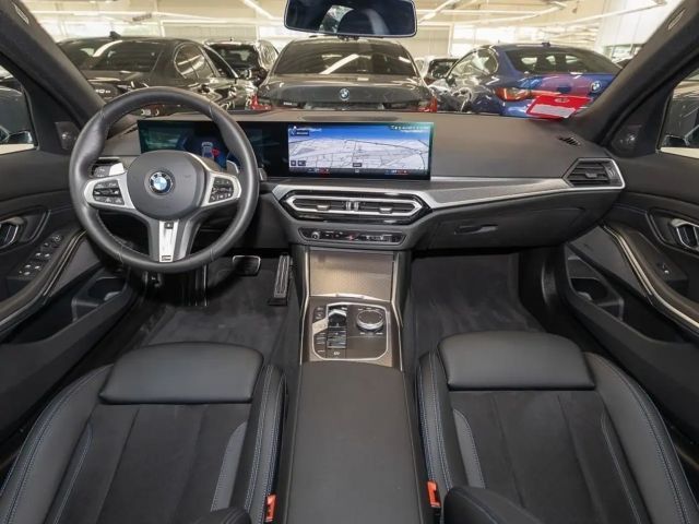 BMW 330 330i M-Sport Sedan xDrive