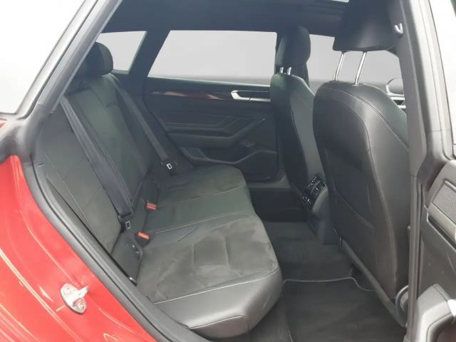 Volkswagen Arteon 2.0 TSI DSG R-Line