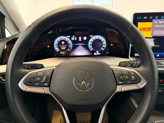 Volkswagen Golf DSG Life Variant