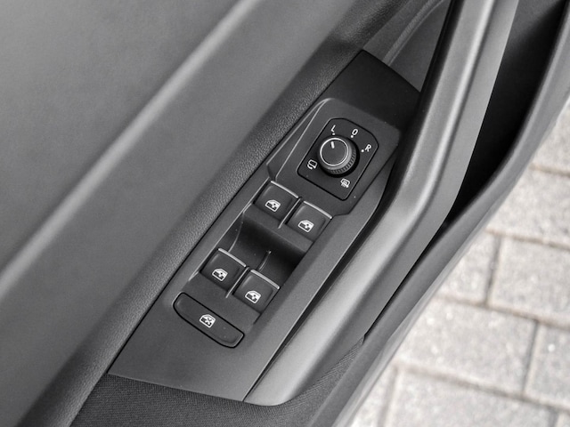 Volkswagen Polo Polo 1.0 R-LINE CAM ACC LM17 NAVI CARPLAY SITZHZ