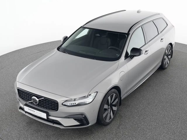 Volvo V90 AWD Dark Plus T6