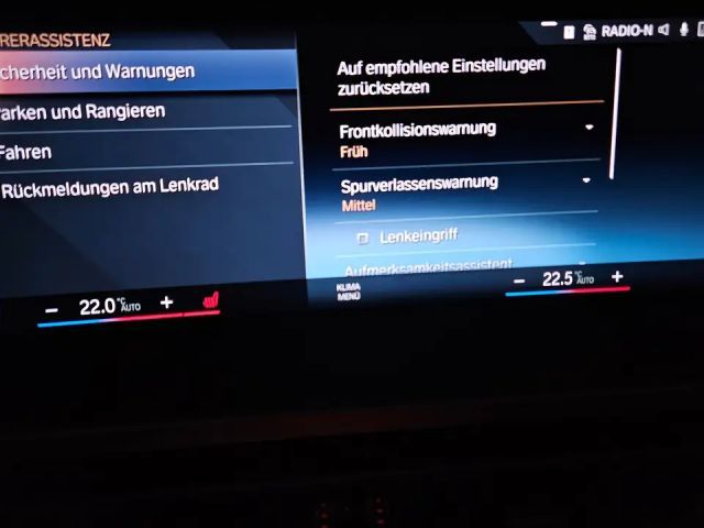 BMW 330 330i Touring xDrive