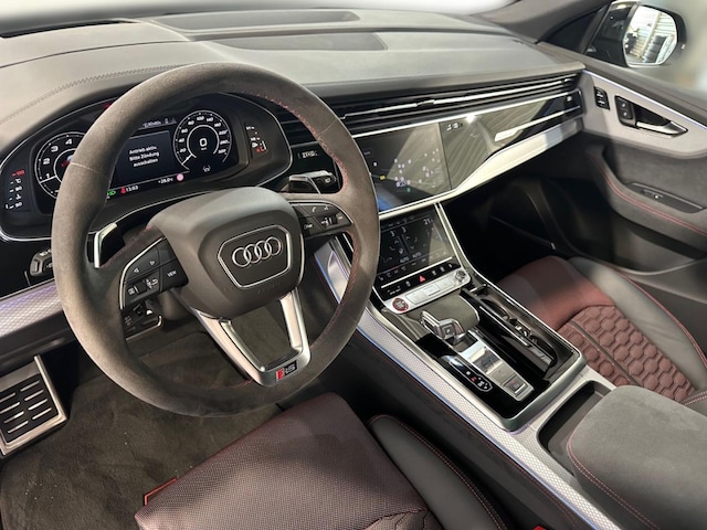 Audi RS Q8 Performance Quattro