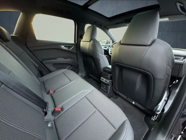 Audi Q4 e-tron S-Line