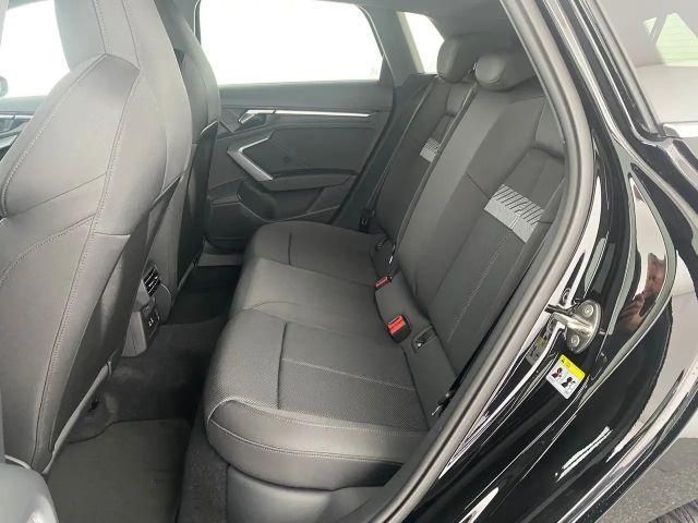 Audi A3 30 TFSI Sedan