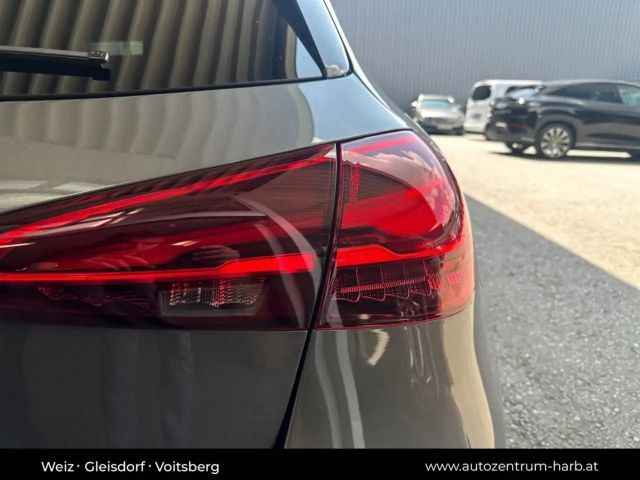 Mercedes-Benz A 180 A 180 d