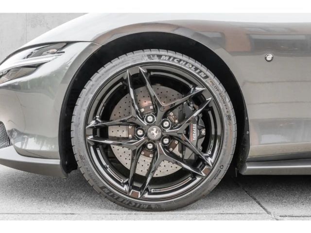 Ferrari Roma *MagneRide*JBL*Matrix-LED*360°*1.Hd.*CarPlay*