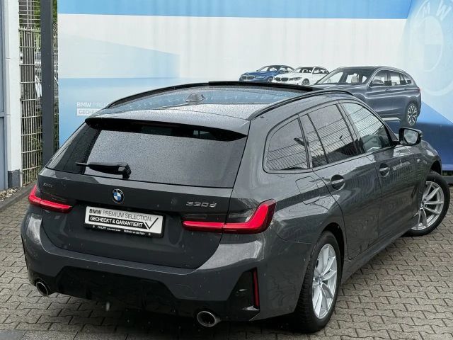 BMW 330 330d M-Sport Touring xDrive