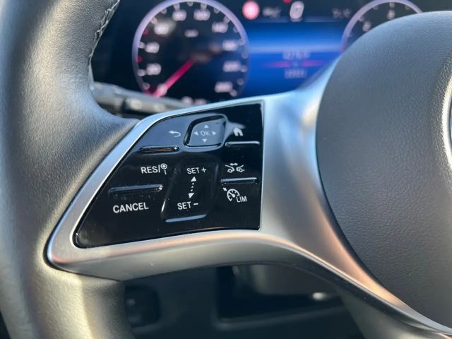 Mercedes-Benz V 220 Style