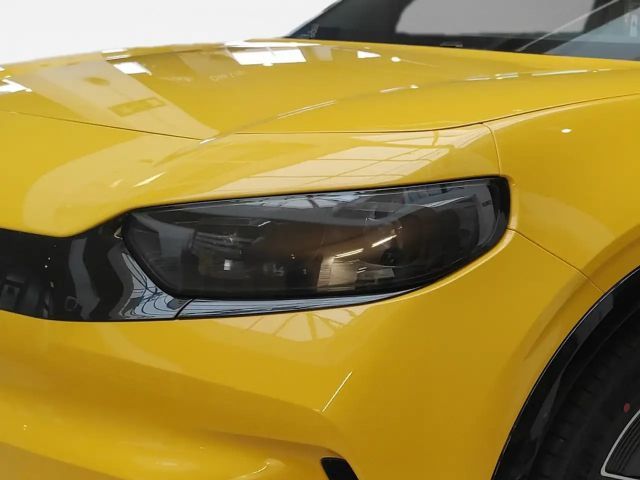 Ford Capri Premium RWD