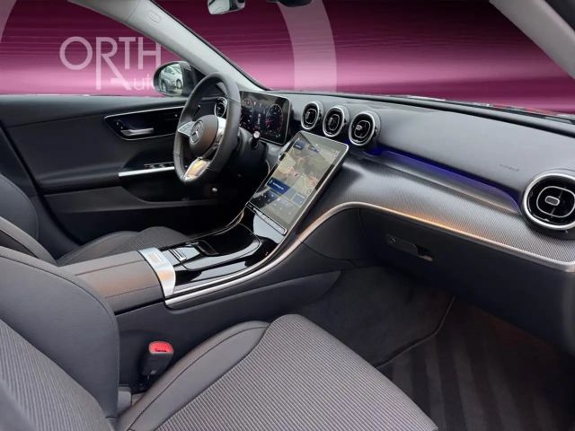 Mercedes-Benz C 180 AVANTGARDE Sedan