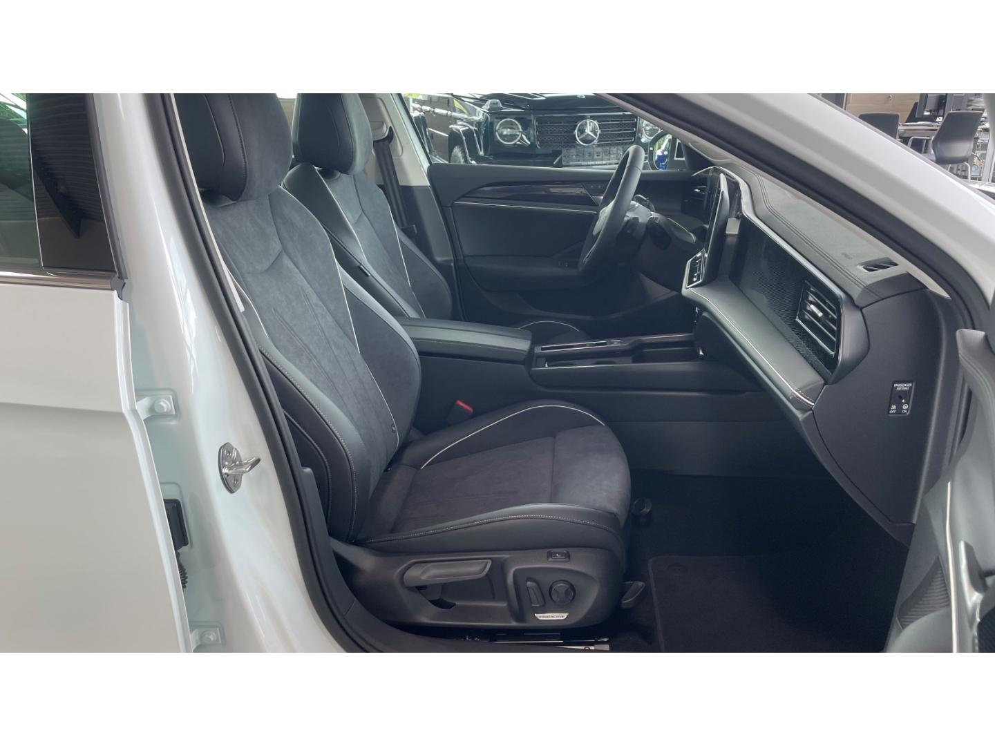 Volkswagen Passat Business IQ.Drive Variant