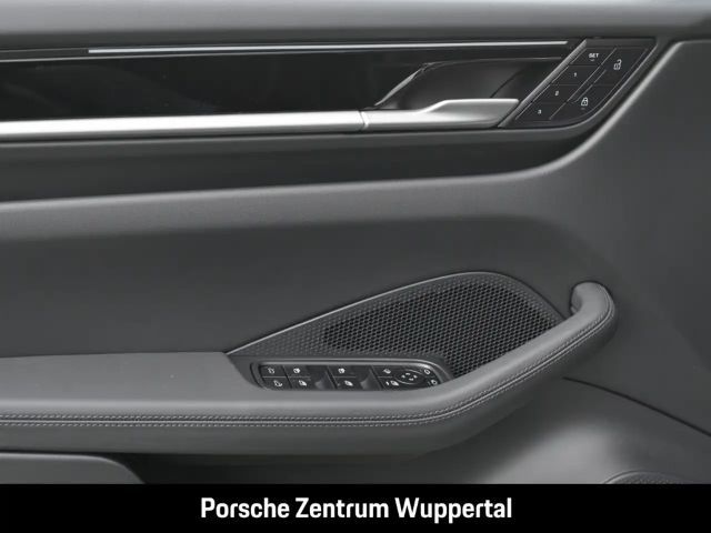 Porsche Macan LED-Matrix Abstandstempomat Luftfederung