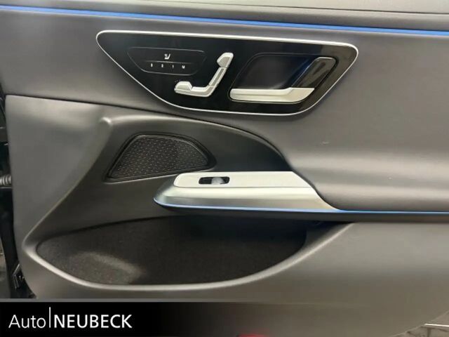 Mercedes-Benz E 200 AVANTGARDE Sedan