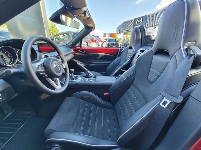 Mazda MX-5 Homura SkyActiv