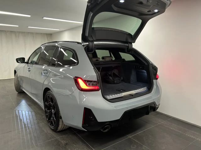 BMW 330 330e M-Sport Touring xDrive