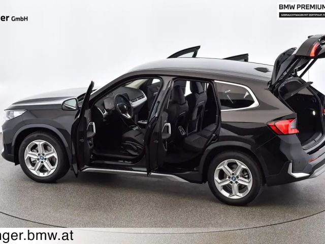 BMW iX1 xDrive30