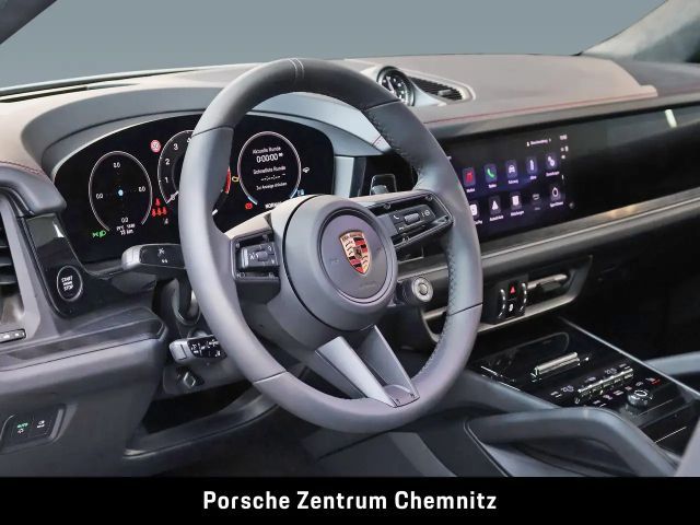 Porsche Cayenne 4 Coupé GTS