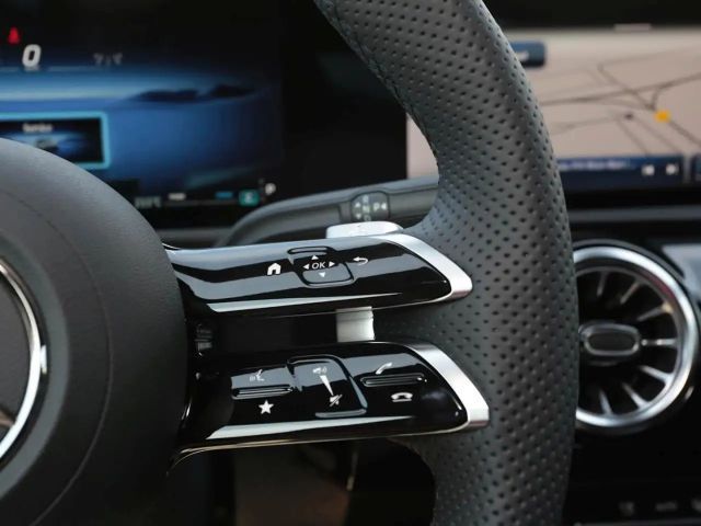 Mercedes-Benz A 200 AMG Line Hatchback