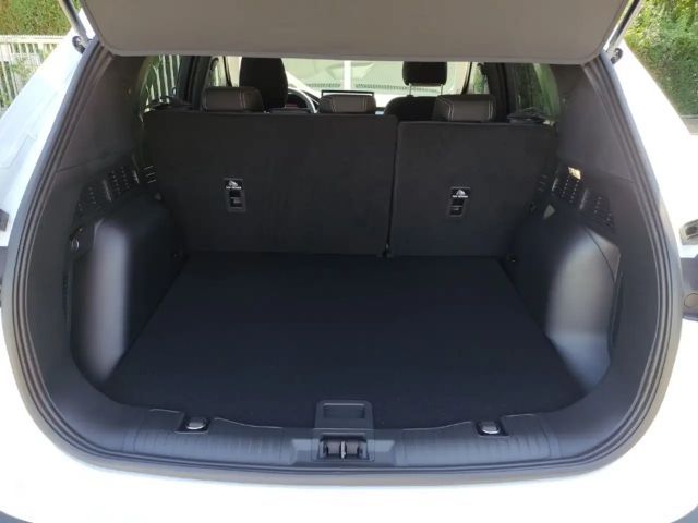 Ford Kuga AWD Hybrid Titanium