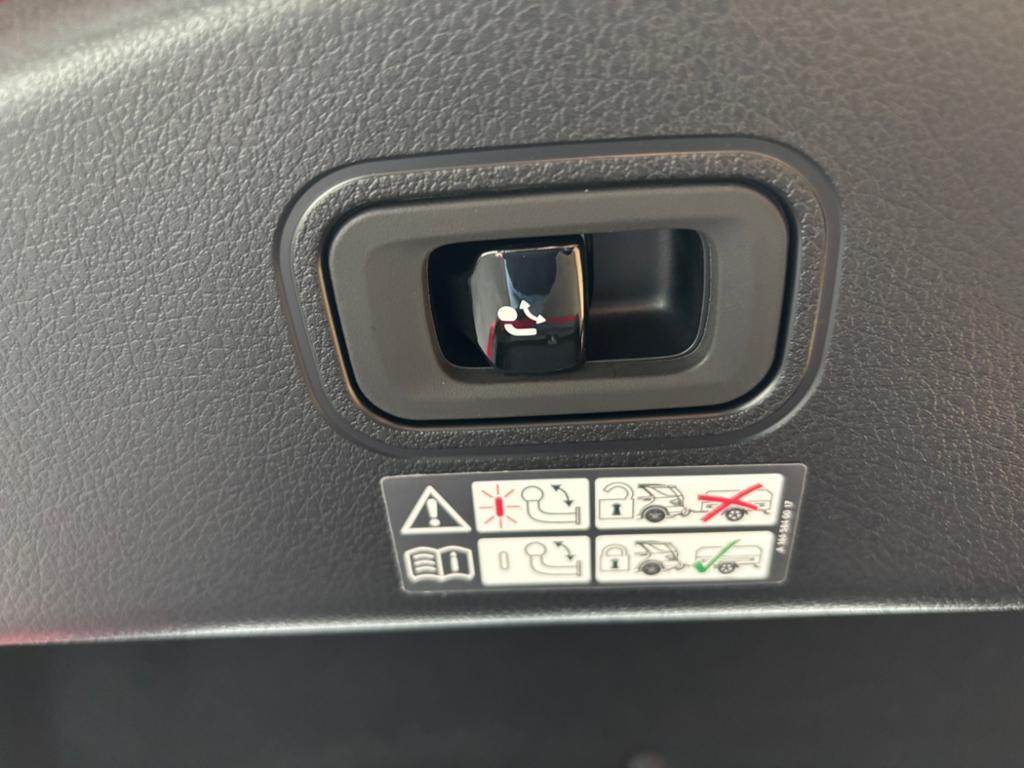 Mercedes-Benz CLE 300 e mit EQ Hybrid Technologie 360 ACC AHK