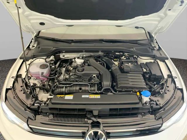 Volkswagen Golf 1.5 eTSI DSG